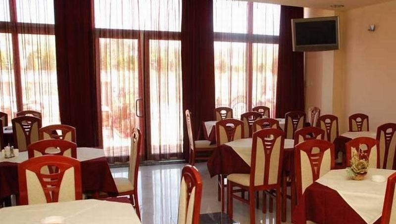 Hotel&Spamontenegro Rivijera 韦莱斯 餐厅 照片