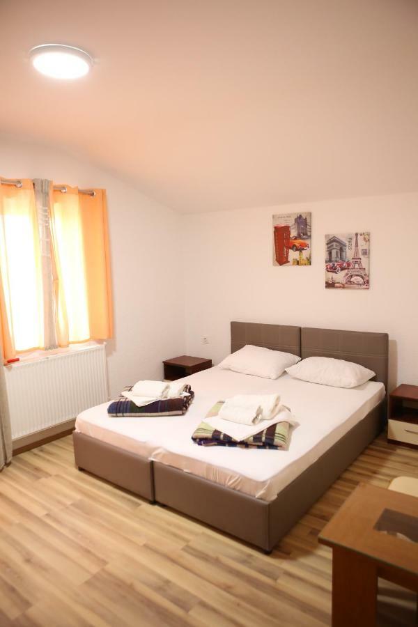 Hotel&Spamontenegro Rivijera 韦莱斯 外观 照片